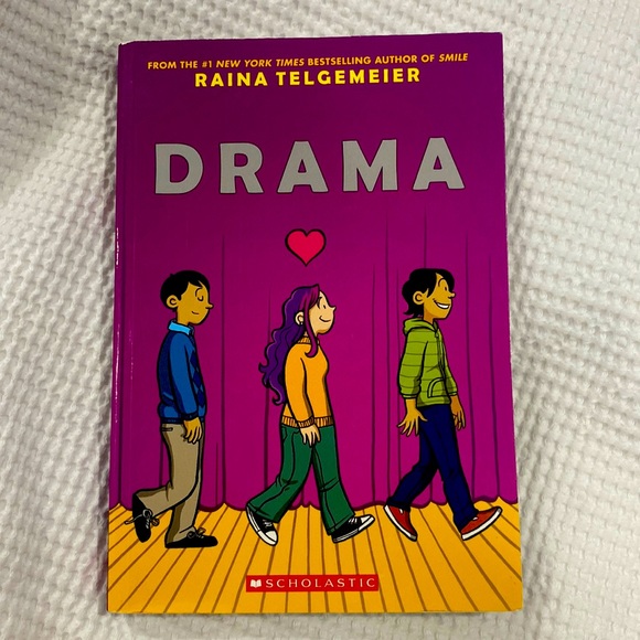 Scholastic Other - DRAMA by Raina Telgemeier